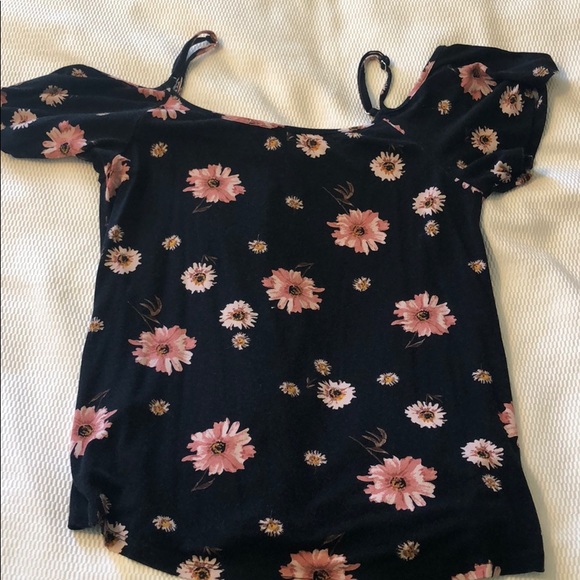 Top - Picture 3 of 3